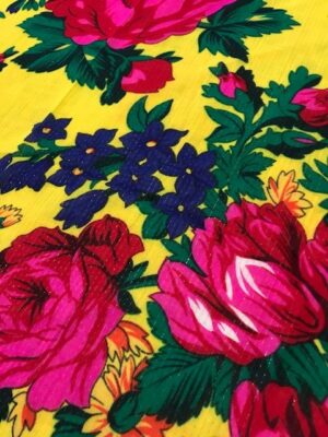Découvrez notre foulard balte jaune
