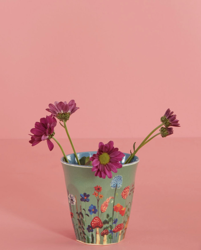 Découvrez le vase en mélamine Rice winter flower collage