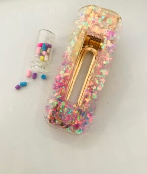Découvrez notre barrette pailletée multicolore