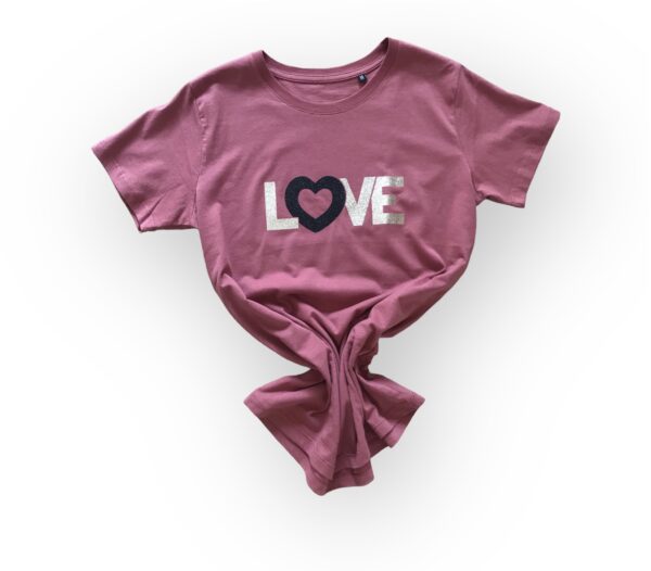 Découvrez notre t-shirt rose vintage Love