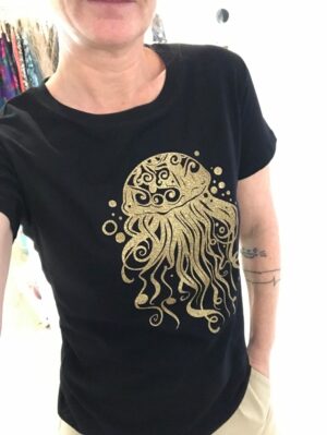 Découvrez notre t-shirt méduse doré pailleté