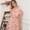 Découvrez notre robe courte à fleurs pour femme