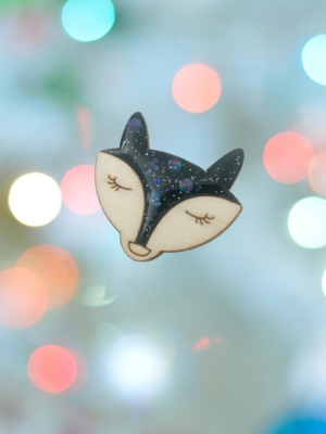 Craquez pour la broche renard noir pailleté en bois faite main !