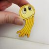 Broche méduse jaune pailletée