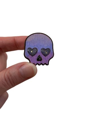 Alternative view of Broche tête de mort violette