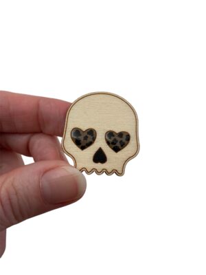 Alternative view of Broche tête de mort léopard