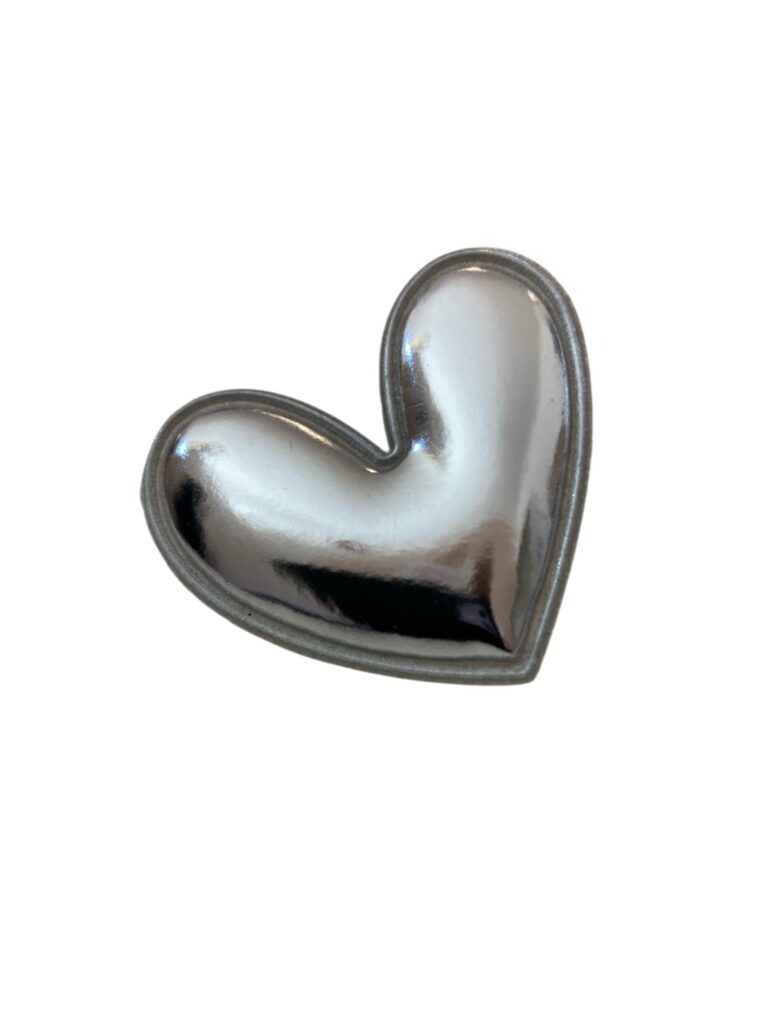 Broche coeur argenté rembourrée
