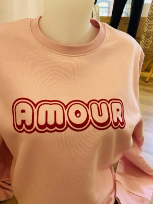 Alternative view of Sweat Amour