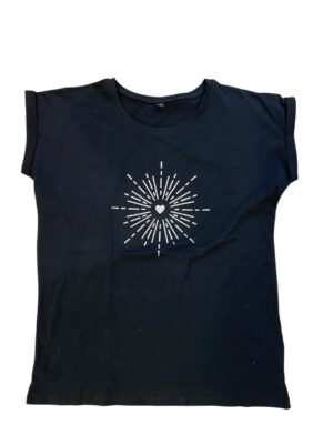Alternative view of T-shirt noir cœur étoilé
