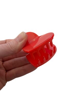 Alternative view of Pince cœur rouge