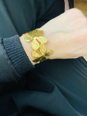 Craquez pour notre manchette fleurs dorées en acier