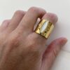 Bague large et nacre