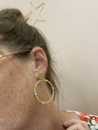 Puces d’oreilles cercle en maille pendantes