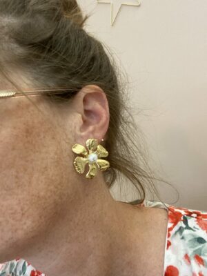 Puces d’oreilles fleur et nacre