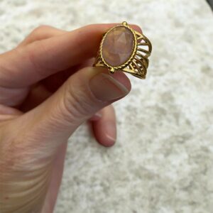 Bague Améthyste claire dorée ajustable.