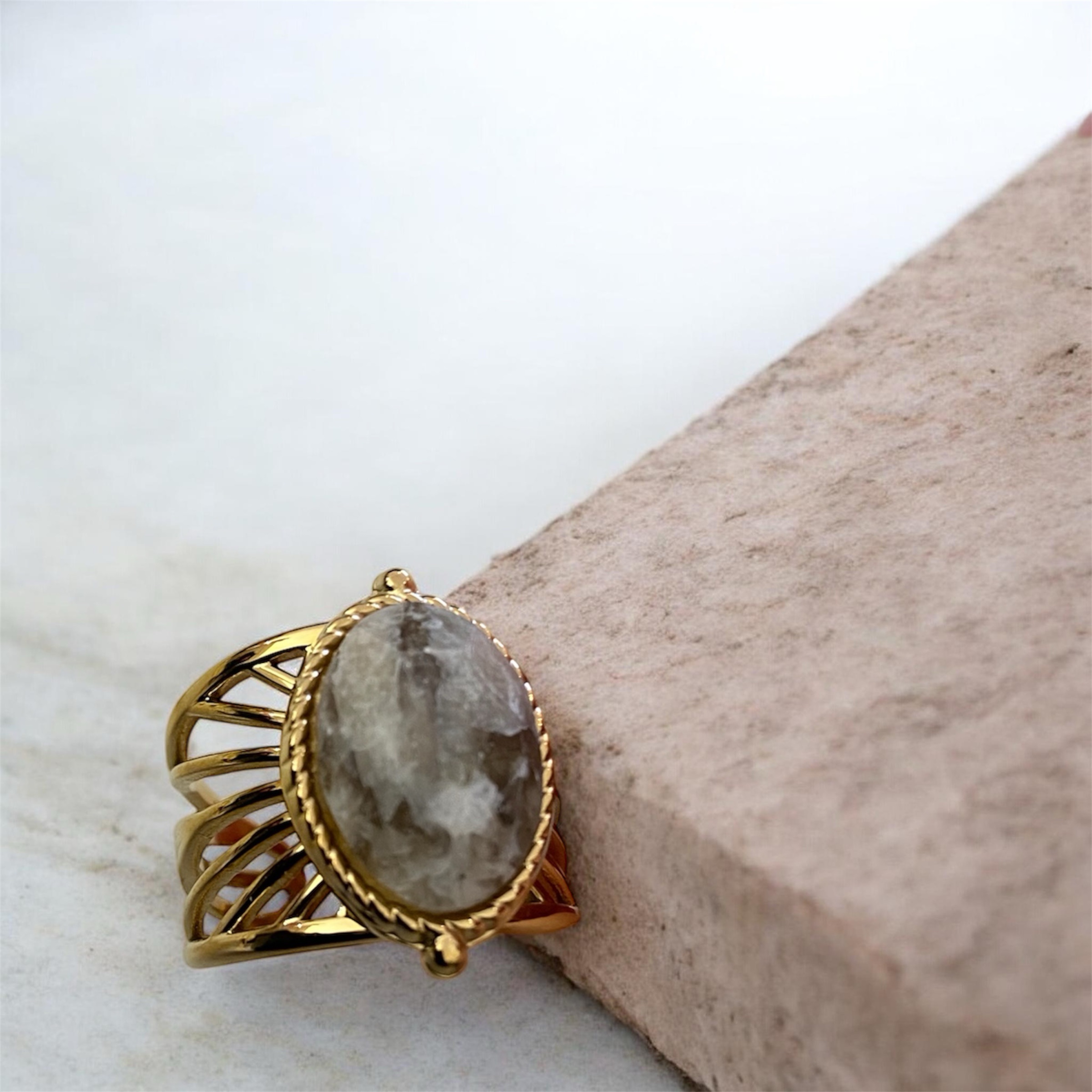 Bague Jaspe Gris Dorée Ajustable